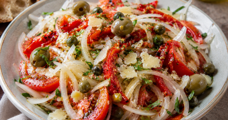 Spanish Tapas Sweet Onion Salad (Ensalada de Cebolla Dulce)